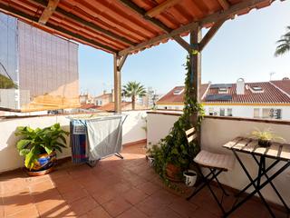 Casa adossada a Calle de la cornisa 17