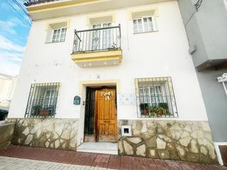 Semi detached house in Calle barrio de barcelona 1