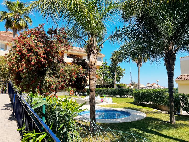 Foto e41321bf-8787-4944-9068-183a48ed5aa3. Pis amb aparcament piscina a Santangelo Benalmádena