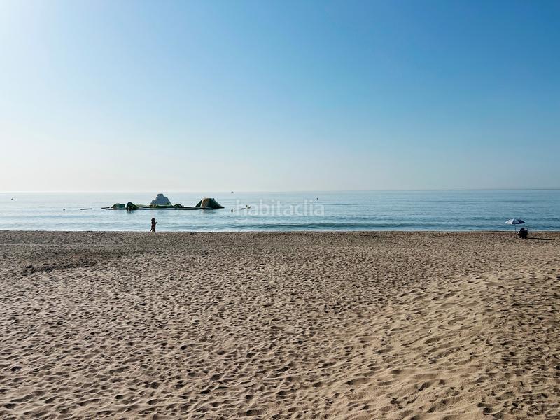 Foto 8f93ff32-4e0b-46d4-8c49-d26cd7479e7b. Piso en avenida de las gaviotas 3a en Las Gaviotas - Carvajal Fuengirola