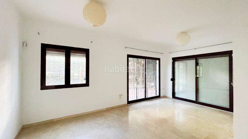 Foto ed2b6f77-1925-46e8-b395-ad26787cd10c. Piso en calle granate 17 en Riviera del Sol Mijas