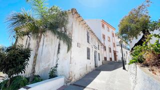 Casa adossada  Calle castillo 6