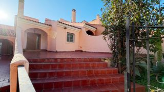 Semi detached house in Calle diamante 16