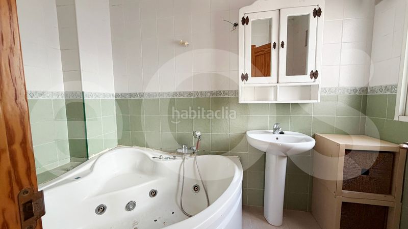 Foto 1b497447-ad6c-4cf5-9577-017817eb998d. Dúplex a calle linares 6 a Churriana - El Pizarrillo - La Noria - Guadalsol Málaga