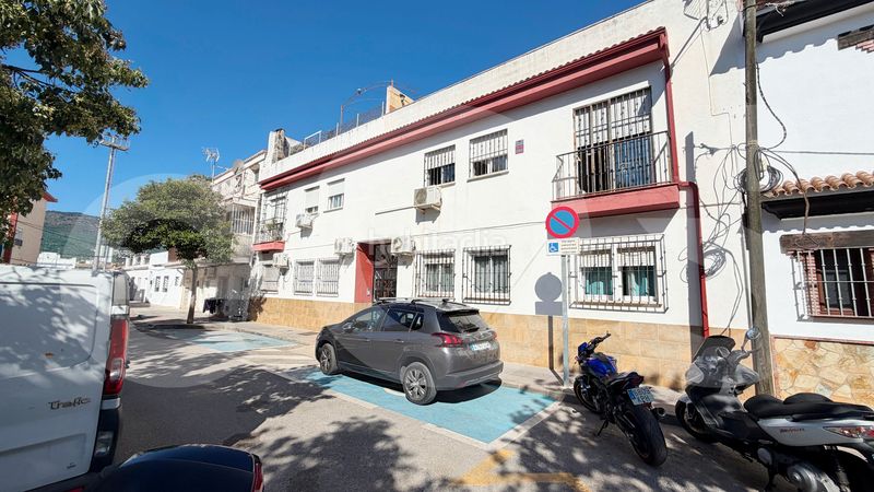 Foto eee98fcf-340a-45af-bde9-4036d9d16164. Dúplex a calle linares 6 a Churriana - El Pizarrillo - La Noria - Guadalsol Málaga