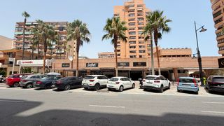 Local Comercial a Calle Jacinto Benavente 16