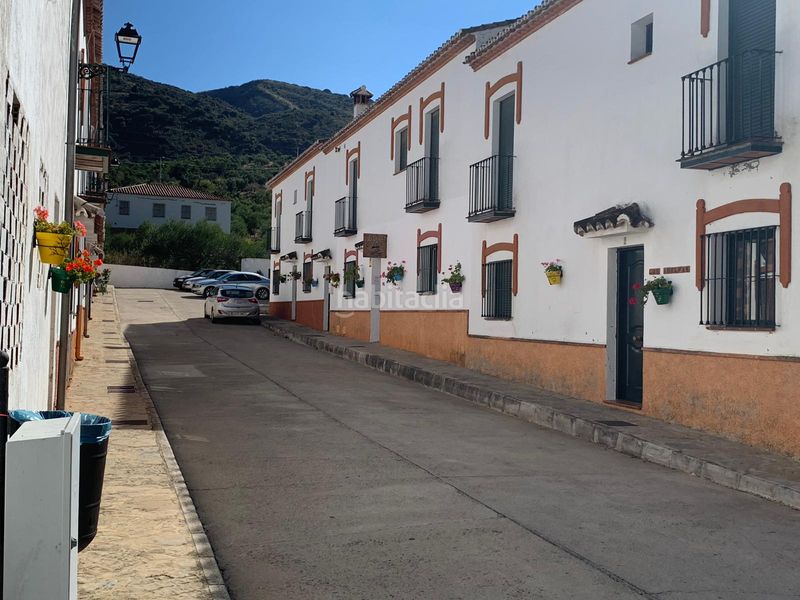 Foto a29cb6c2-9f1d-414b-b923-ed33844efe3f. Casa adossada a avenida de ronda 4 a Jimera de Líbar
