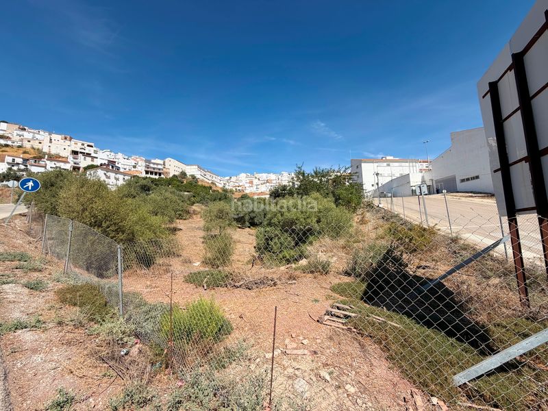 Foto 333d02a7-fd91-4102-a54d-9703a4751aa5. Terreny residencial a calle rehoyada 15 a Almogía