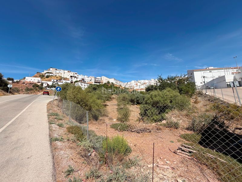 Foto 86c01b96-b4fb-4f4e-bdd6-e6ce94178555. Terreny residencial a calle rehoyada 15 a Almogía