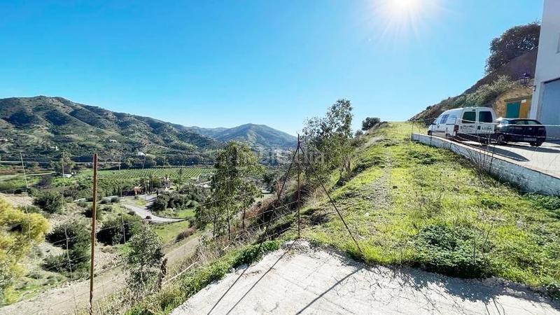 Foto d8f5265a-be70-40b3-9b97-20cd1537d5bd. Terrain résidentiel dans calle trocha 1 dans Álora