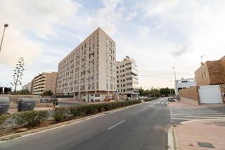 Pis a Los Molinos - Villa Blanca. Piso vpo en villablanca, almería