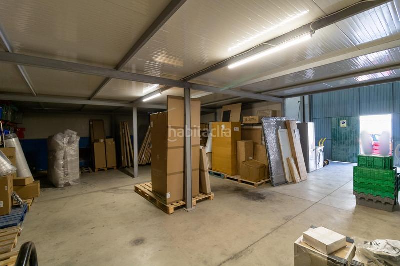 Foto a33bc23e-b06b-43a8-b3f6-42039a534a1e. Fabrikhalle in Viator