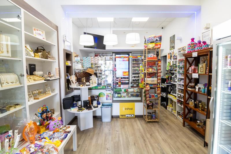 Foto f0edfeb7-f049-42d8-b13d-f1be6b5b7798. Traspàs local comercial a Gádor