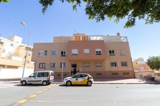 Pis a Los Ángeles - Cruz de Caravaca