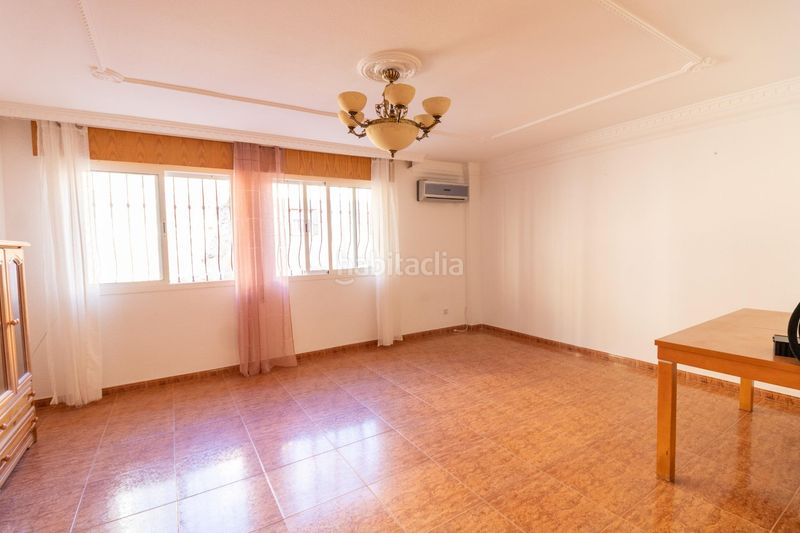 Foto c2c03796-abb1-4ba7-81bb-0a5cc16b469c. Casa dúplex en Gádor