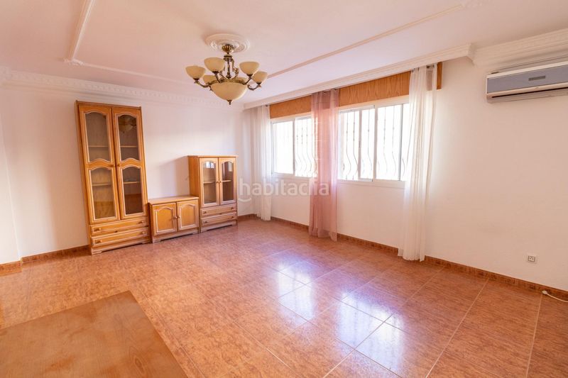 Foto d9bf84db-43b0-49d7-9f6a-a2bfe626fc6f. Casa dúplex en Gádor