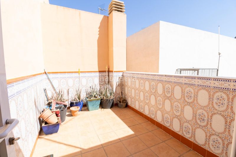 Foto cce3ac65-b9a7-4a42-9047-2b2dab12ed92. Casa tríplex en Pechina