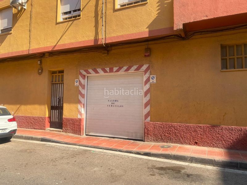 Foto dd10a871-c3e3-44bb-8cf3-9105abf4c41f. Aparcament cotxe a Benahadux