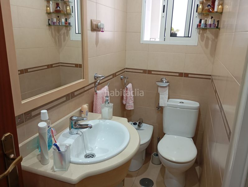 Foto 37d9accb-4023-4ba7-8370-a00092200711. Piso en Santa Cristina - San Rafael Málaga