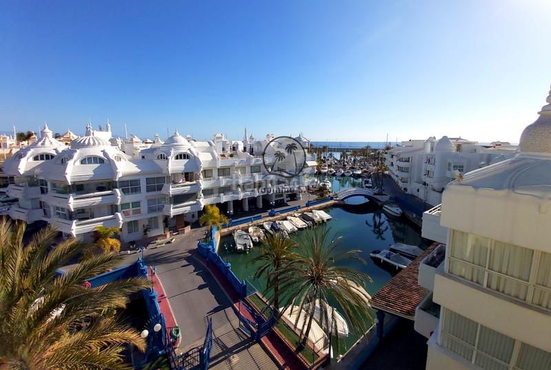 Foto 604e2620-b63e-4f31-b8c7-26b6e283559b. Location duplex dans avenida juan sebastian elcano 2 dans Benalmádena