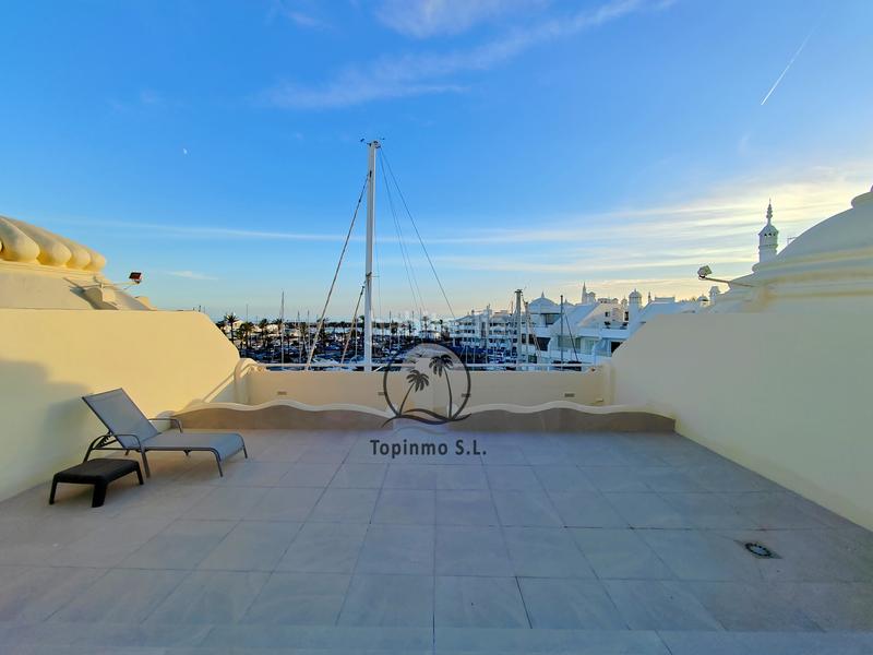 Foto 5d130d66-ba77-479e-ade2-9a6ff2903870. Zweistöckige wohnung in avenida del puerto deportivo 30 in Benalmádena