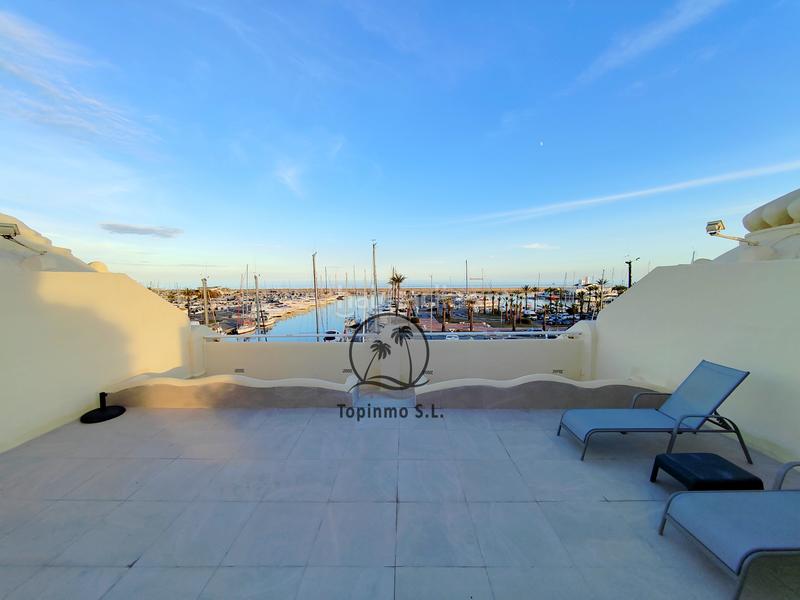 Foto 6849727f-d816-47ad-959f-109d5122a504. Zweistöckige wohnung in avenida del puerto deportivo 30 in Benalmádena