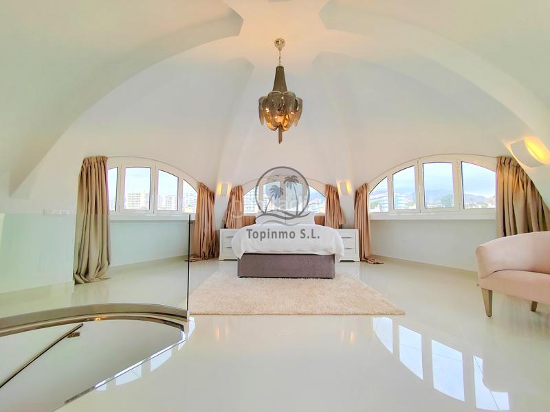 Foto 8339ee97-ec18-4cac-a829-fc75006a6952. Zweistöckige wohnung in avenida del puerto deportivo 30 in Benalmádena