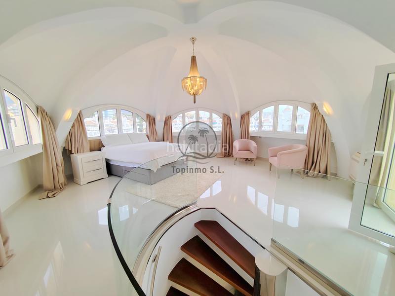 Foto 99e606dc-136b-4b5f-85d6-817a97d96094. Zweistöckige wohnung in avenida del puerto deportivo 30 in Benalmádena