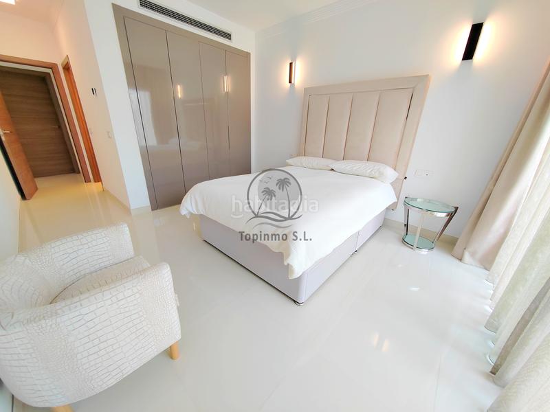 Foto afc31002-34fa-4a86-8bf8-cac8b47c7694. Zweistöckige wohnung in avenida del puerto deportivo 30 in Benalmádena