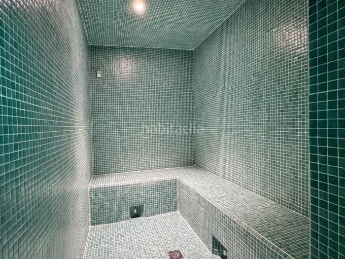 Foto 87614d43-820d-44a9-9a48-08cebd9b053e. Àtic amb calefacció aparcament piscina a Castillo Sohail - Myramar Fuengirola