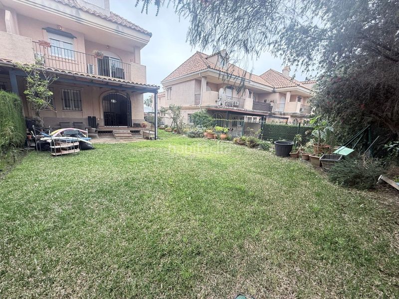 Foto b6d1a8b2-8fae-4f82-825e-7aaad0a887de. Casa aparellada amb aparcament piscina a La Alcaidesa