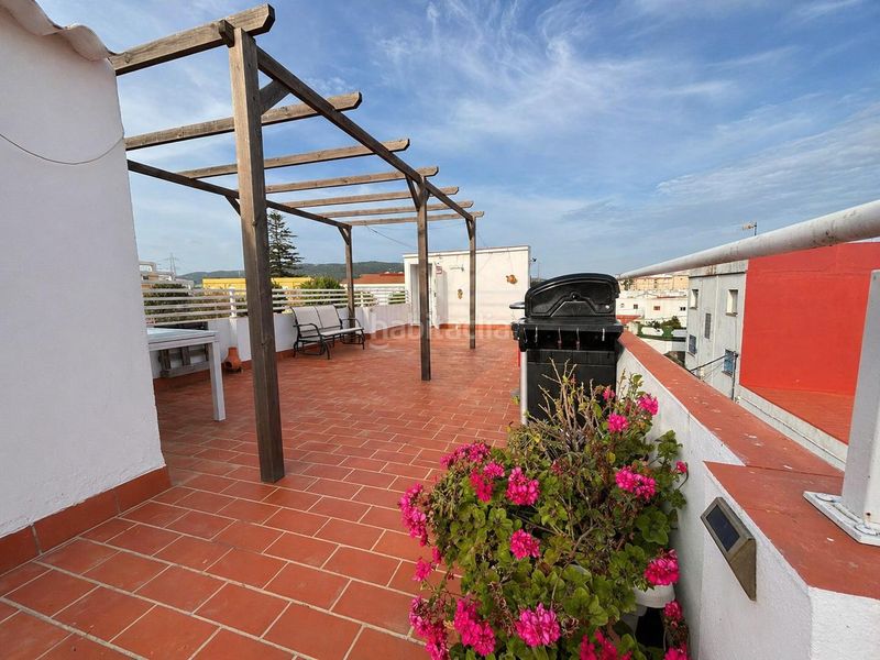 Foto b4952f4f-fe53-4f64-bb37-c6cb189ce983. Casa adossada a Puente Mayorga-Campamento San Roque
