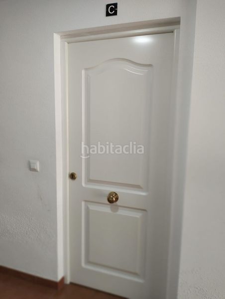 Foto dadb00d8-7411-4d56-a0ef-b4cb1c15db89. Pis amb aparcament a Jimena de la Frontera