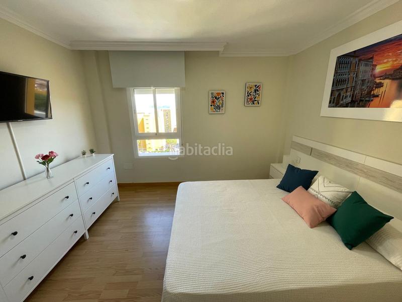 Foto d42615a9-fcdf-4bed-866f-0b52e42fb3ff. Piso  reformado con mobiliario a estrenar en torrealmirante. en Algeciras
