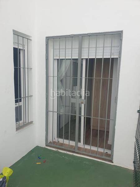 Foto ab814d44-1613-48c0-a6e5-47b8b6ae4f20. Piso espectacular piso semicentrico con patio en Bajadilla - Fuente Nueva Algeciras