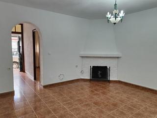 Casa a Barrios (Los). Estupenda casa en los barrios con tres dormitorios y patio
