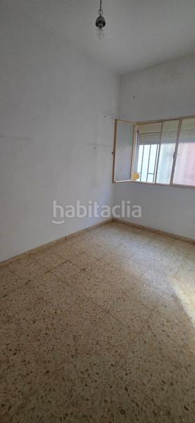 Foto 0c5810d3-d48d-4782-a797-6b9e0f3480ca. Casa gran casa en El Rinconcillo, buena inversión en Algeciras
