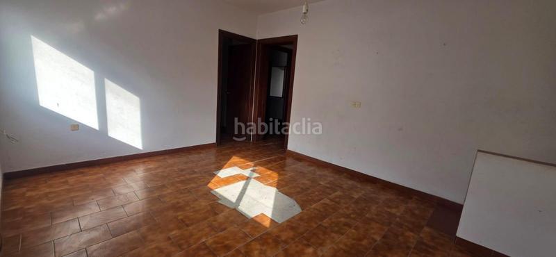 Foto 4d2800ac-e362-4927-beb9-39455c719d57. Casa gran casa en El Rinconcillo, buena inversión en Algeciras