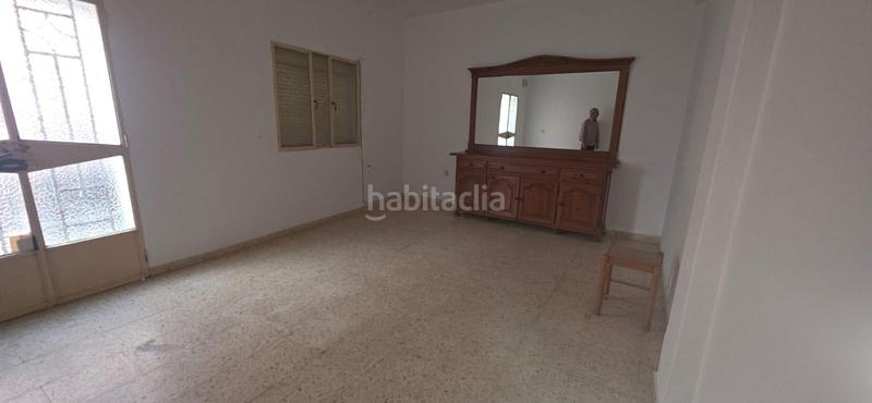 Foto 8b0f00fe-2d23-4f3c-9c33-6cbd3b7fbf05. Casa gran casa en El Rinconcillo, buena inversión en Algeciras