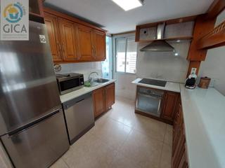 Appartement  Calle sevillanas. Fantastico piso en la zona virgen de la palma con parking