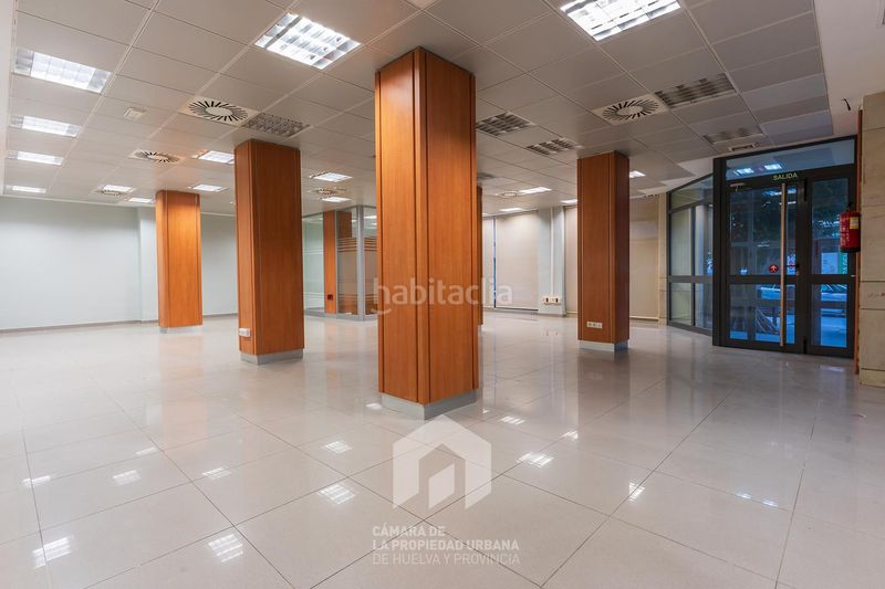 Foto 00dfb89c-8d88-4281-b91e-19a5b9b72e50. Alquiler local comercial espectacular local comercial en alquiler, en Isla Chica en Huelva