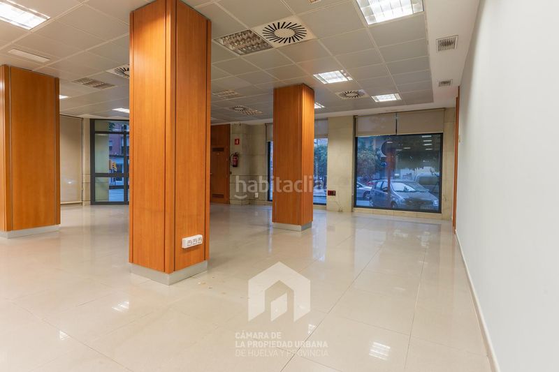 Foto 096e8b4b-6c33-4f55-8f5b-4dd166e7d906. Alquiler local comercial espectacular local comercial en alquiler, en Isla Chica en Huelva