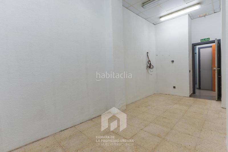 Foto 80bb9f25-e154-4a5c-b792-b3049fd5002a. Rent business premise in Isla Chica Huelva