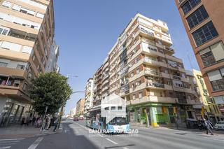 Dúplex  Alcalde federico molina orta. Estupendo dúplex en isla chica