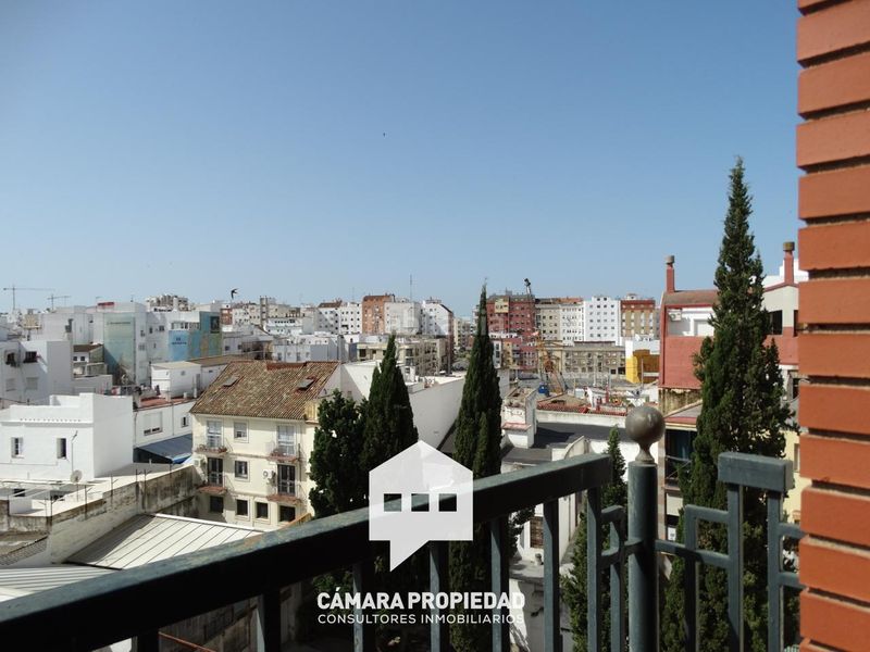 Foto 565d0f77-48b7-4767-8a53-e610cd632696. Pis a Centro Huelva