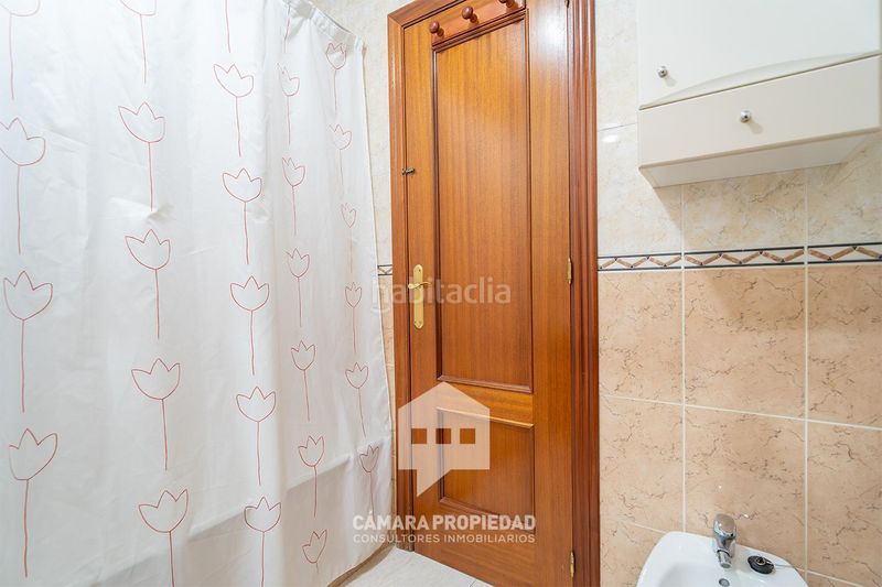 Foto a1935b9a-23fb-440a-85ed-838726a7e296. Pis amb aparcament a Centro Huelva