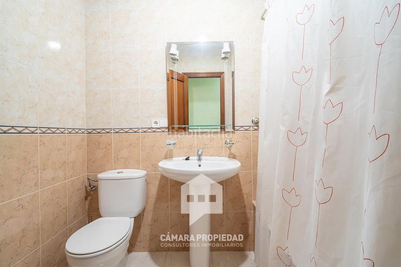 Foto f4b36766-83d5-4f85-bfc3-319008928ad6. Pis amb aparcament a Centro Huelva