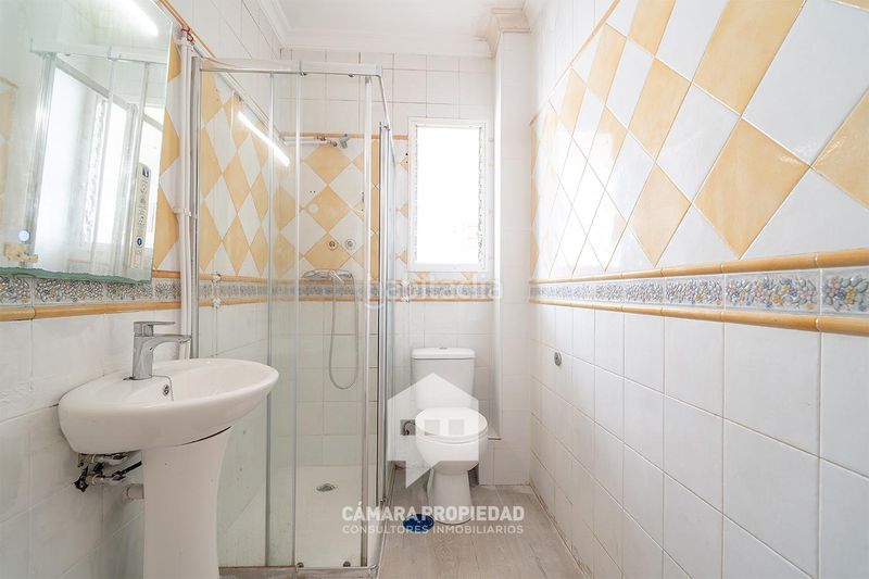 Foto dd153c70-1037-4c7a-94d8-76e26b2acebf. Pis a Isla Chica Huelva