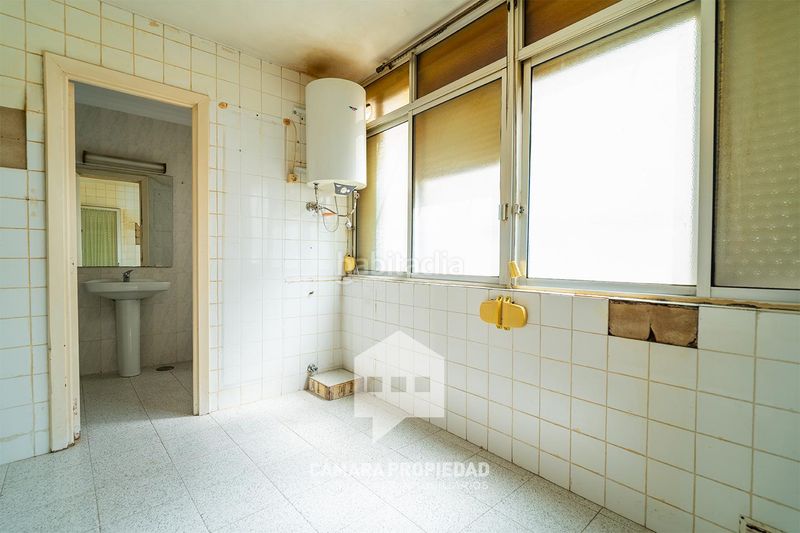 Foto c9293469-0e0d-4ff4-8adf-252567cb680a. Pis a Centro Huelva