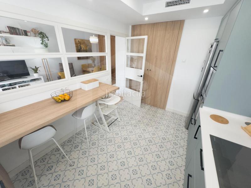 Foto 4f4c8393-e34d-4411-ba40-c091773ed4ce. Piso en Martín Carpena - Torre del Río Málaga
